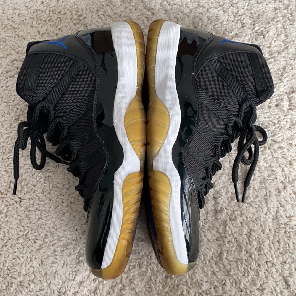 Air Jordan 11 Space Jam - Picture 5 of 10